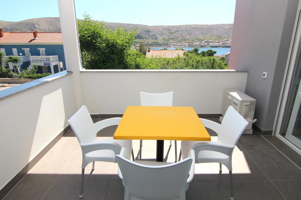 Apartment Villa Franci Pag Town Exterior photo