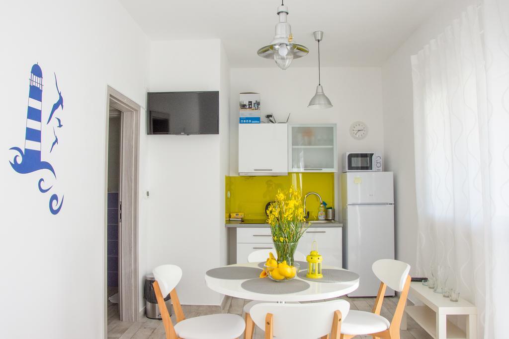 Apartment Villa Franci Pag Town Exterior photo